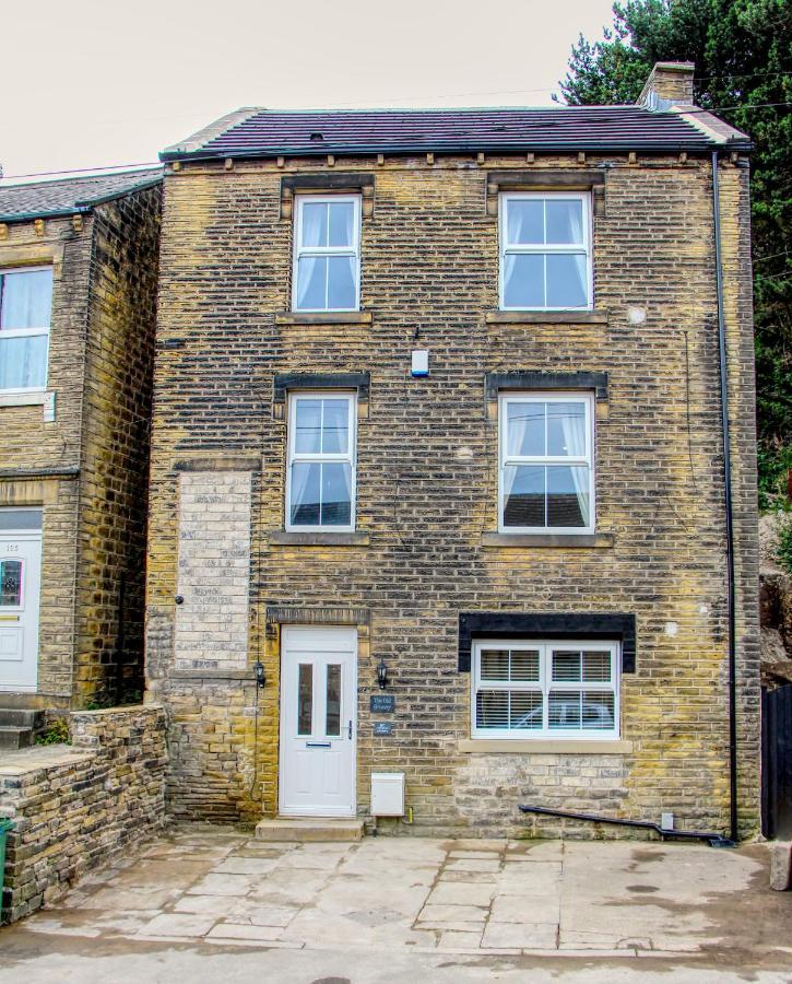 6 Dbl Bed, Central Huddersfield House Inc Parking Exteriör bild