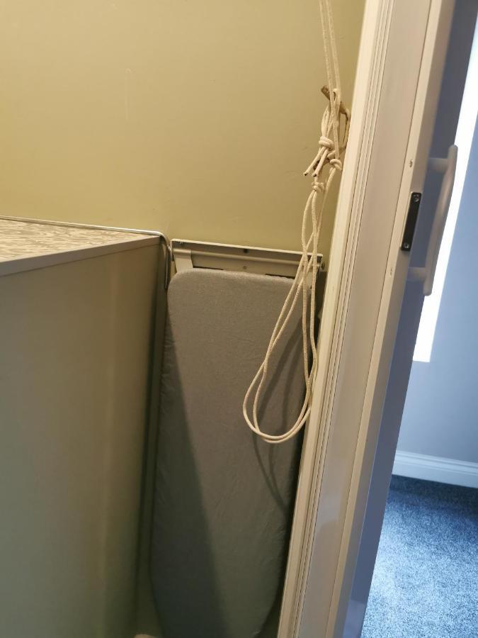 6 Dbl Bed, Central Huddersfield House Inc Parking Exteriör bild