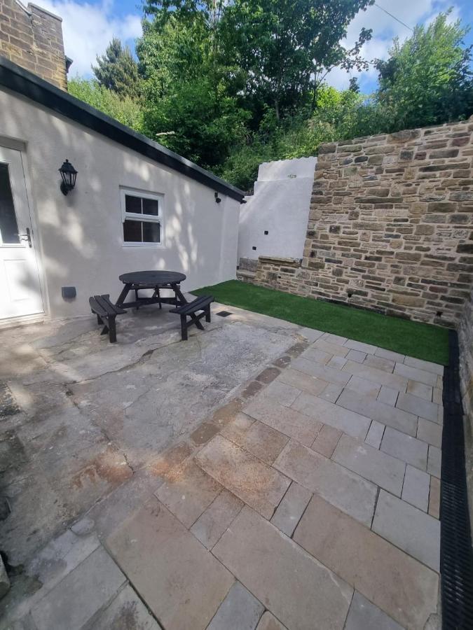 6 Dbl Bed, Central Huddersfield House Inc Parking Exteriör bild